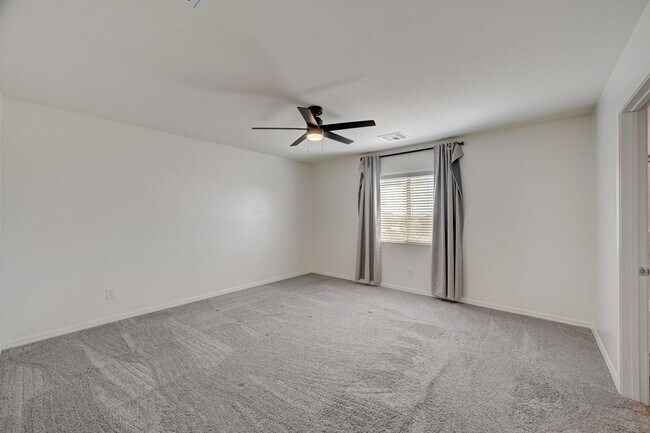 Building Photo - Upgraded 5 bedroom home in Cul-De-Sac!!