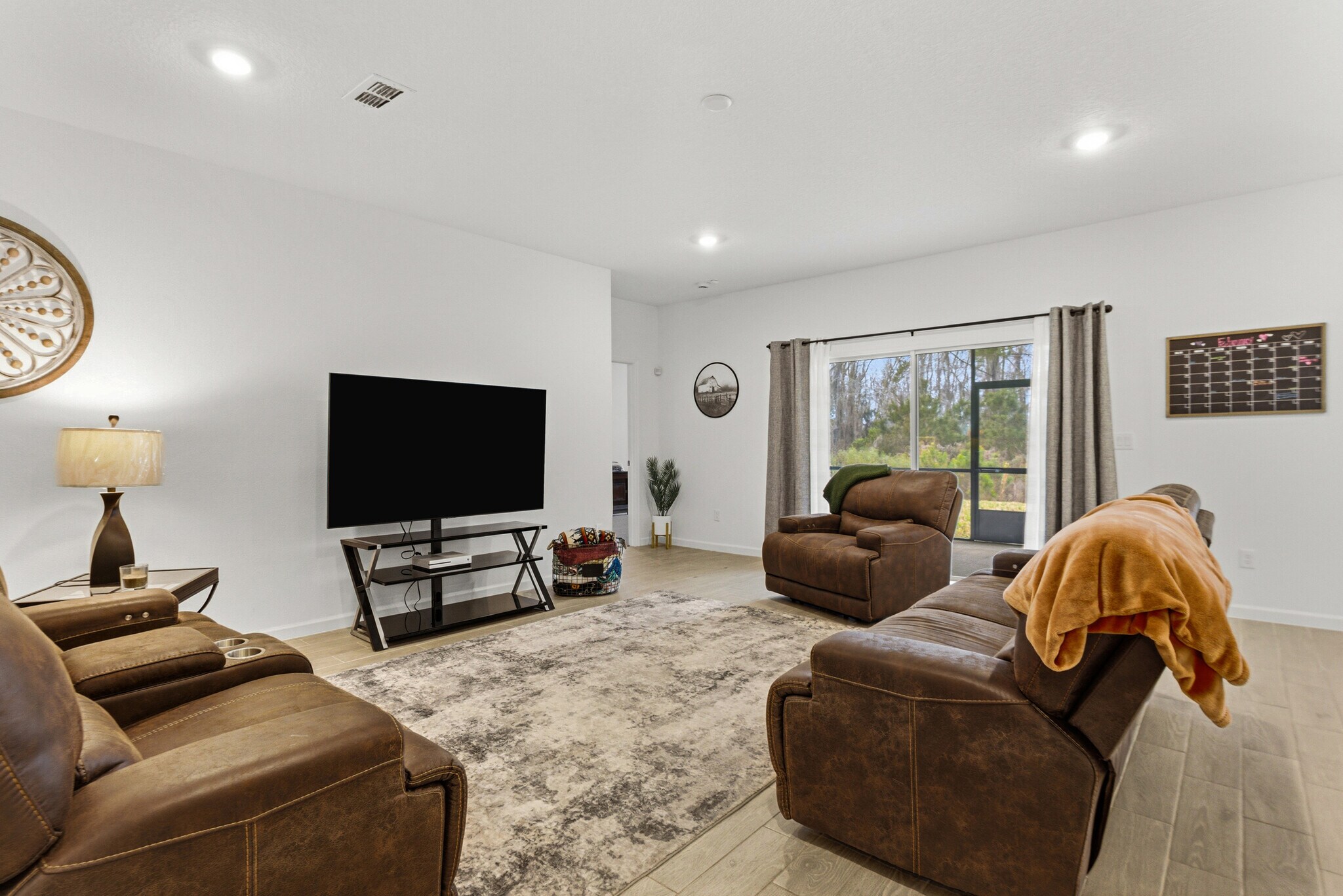 Building Photo - 8486 Horsebit Cir