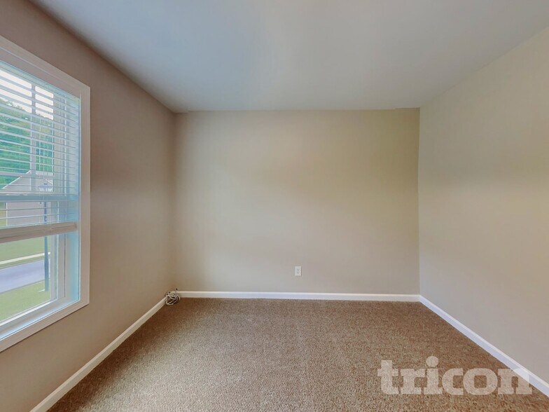 Building Photo - 217 Arbor Dr