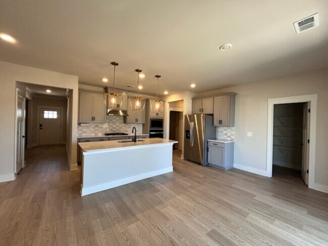 Building Photo - 128 Willoughby Wy