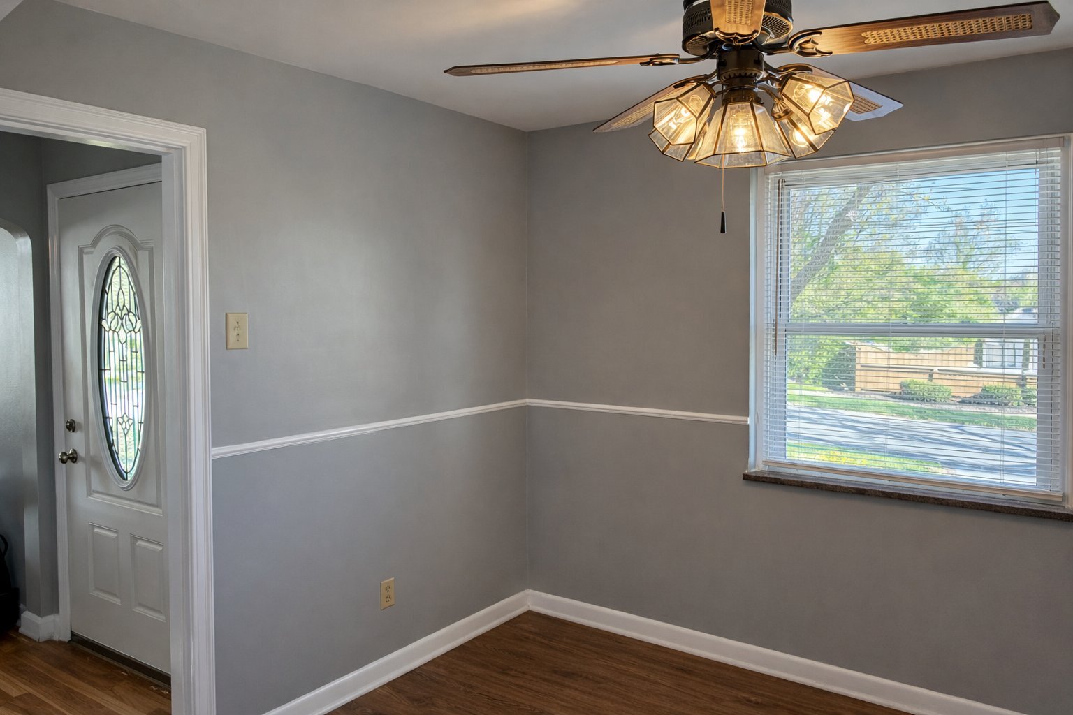 Building Photo - 5517 Surrey Ave