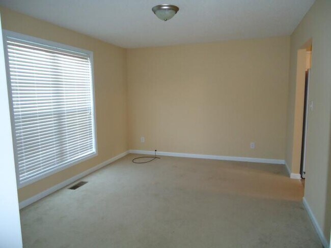 Building Photo - 3176 Turtle Creek Ct