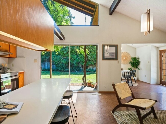 Building Photo - 43236 E Oakside Pl