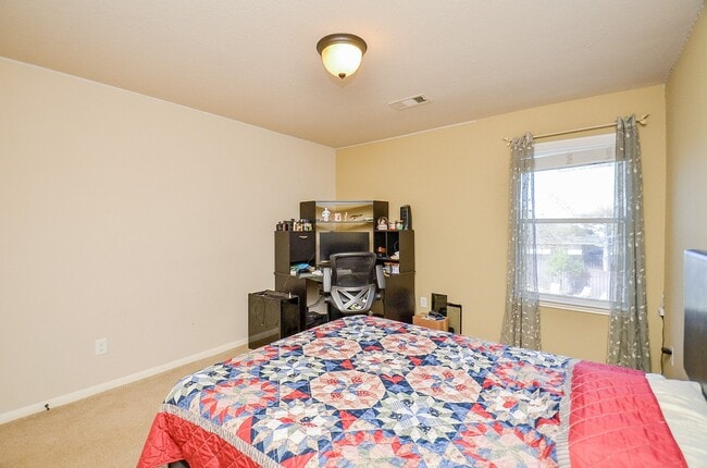 Building Photo - 3115 Sachse Ct