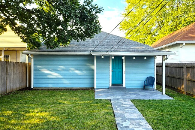 Building Photo - 2015 W Wilkins St