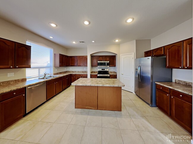 Building Photo - 22340 Dietz Dr