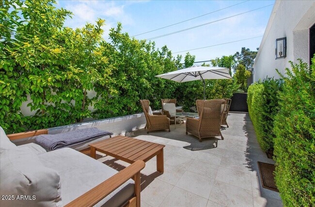 Building Photo - 4843 N 72nd Way