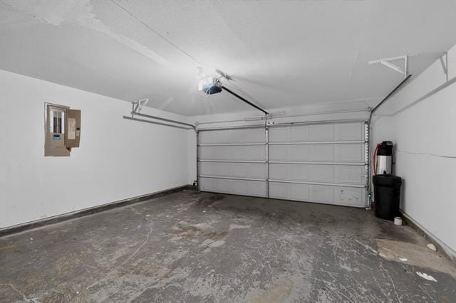 Building Photo - 2216 Chestnut Dr