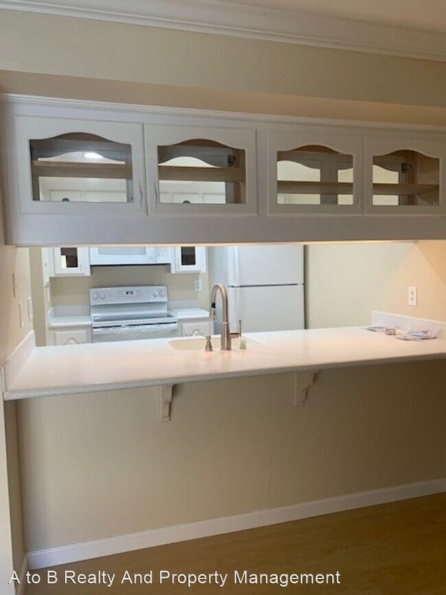 Building Photo - 2 br, 1 bath House - 224 Red Oak Dr, East ...