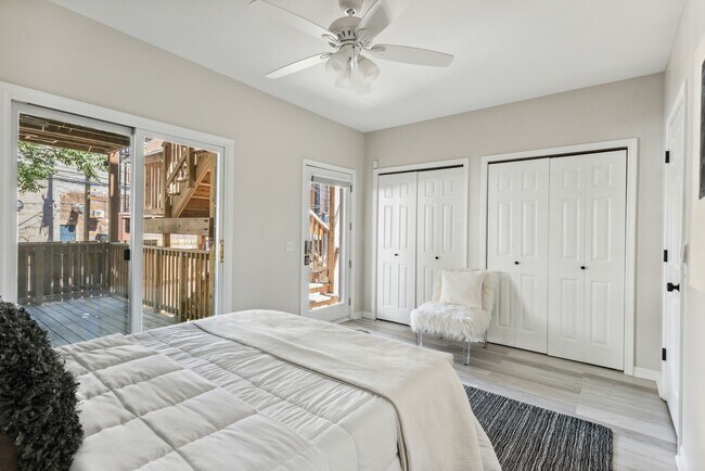 Building Photo - 3511 N Seminary Ave