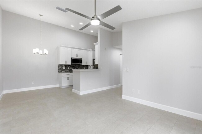 Building Photo - 2504 Grassy Point Dr