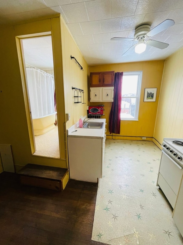 Building Photo - 2744 E Baltimore St