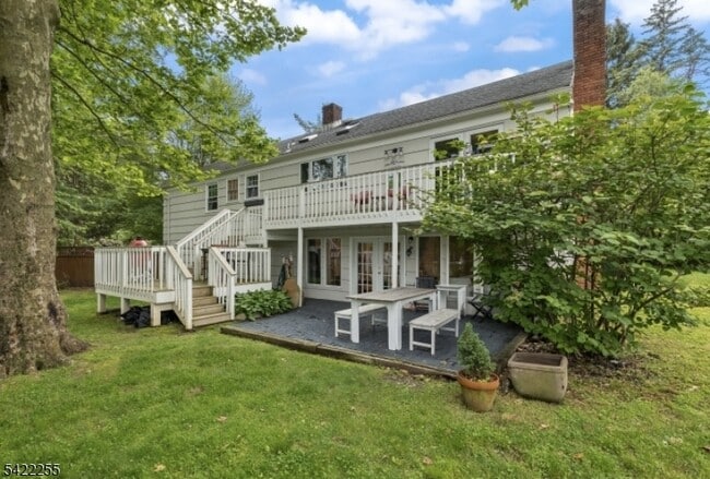 Building Photo - 4 Jensen Ct