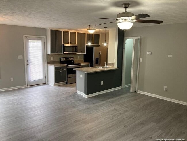 Building Photo - 148 Dundee Cir