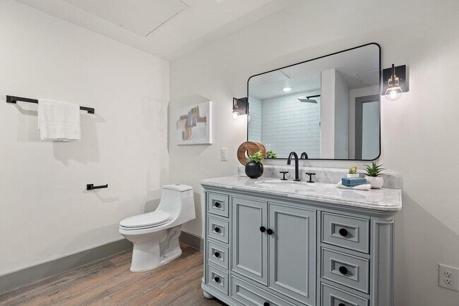 Building Photo - 2450 Wickersham Ln