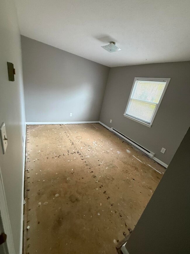Building Photo - 310 Garden Park Dr