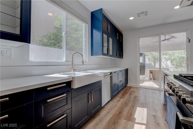 Building Photo - 10018 Twilight Canyon Ct