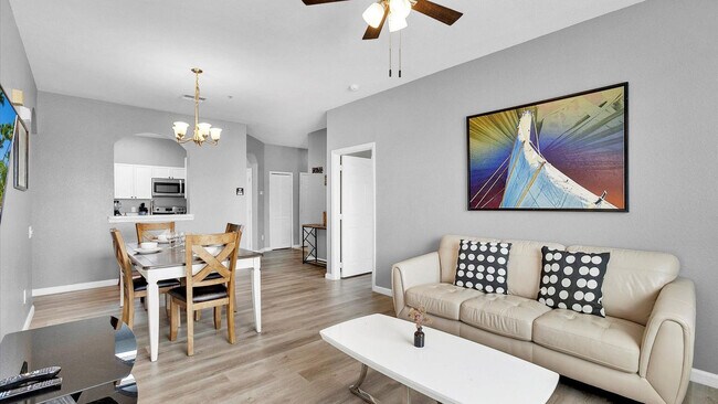 Building Photo - 2301 Butterfly Palm Way