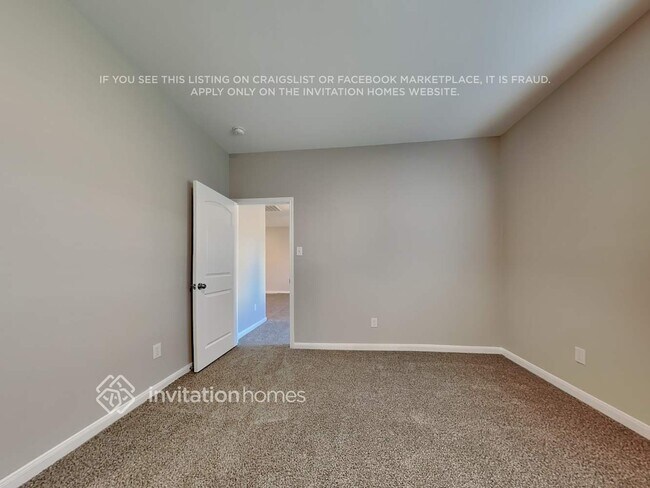 Building Photo - 3127 Angus Dr