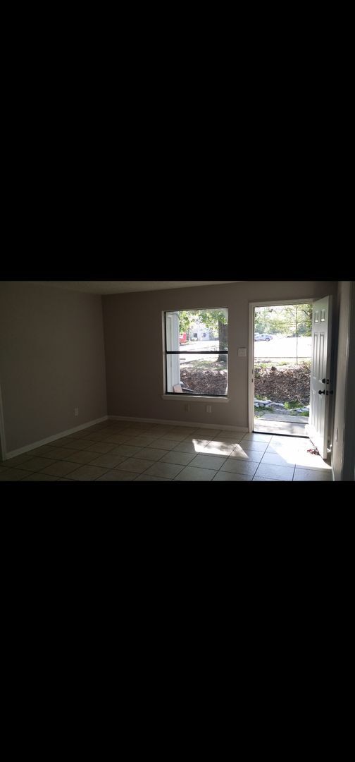 Building Photo - 824 Hammond Manor Dr