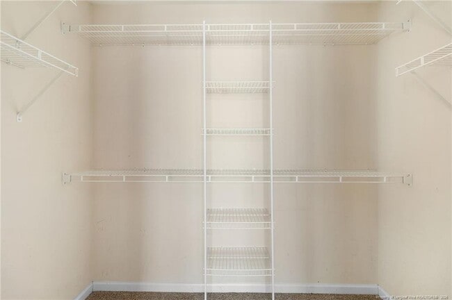 Building Photo - 175 Ranier Dr