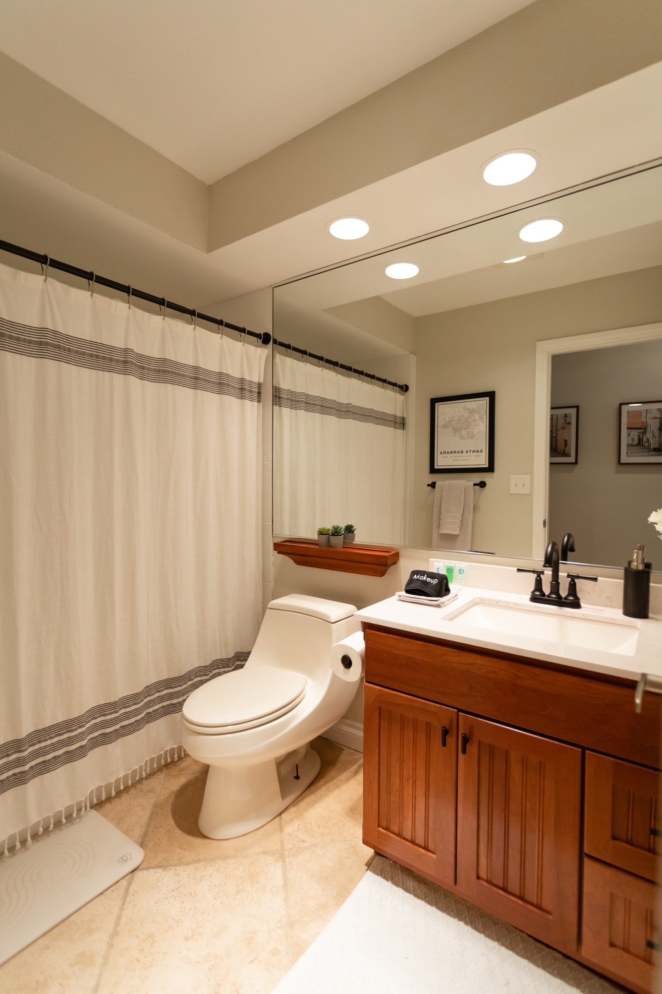 Building Photo - 3217 Columbia St