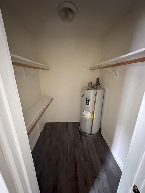 Building Photo - 255 W Ocean View Ave