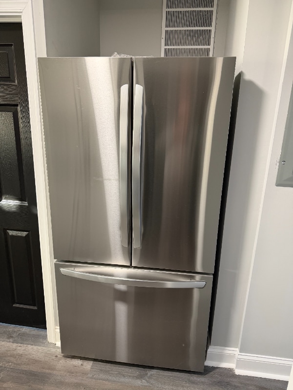 Building Photo - 1271 Limit Ave