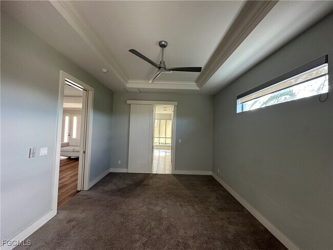 Building Photo - 4402 Chiquita Blvd S