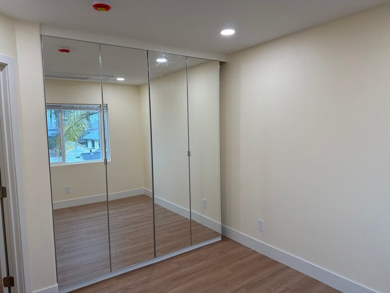 Building Photo - 3406 Nile St