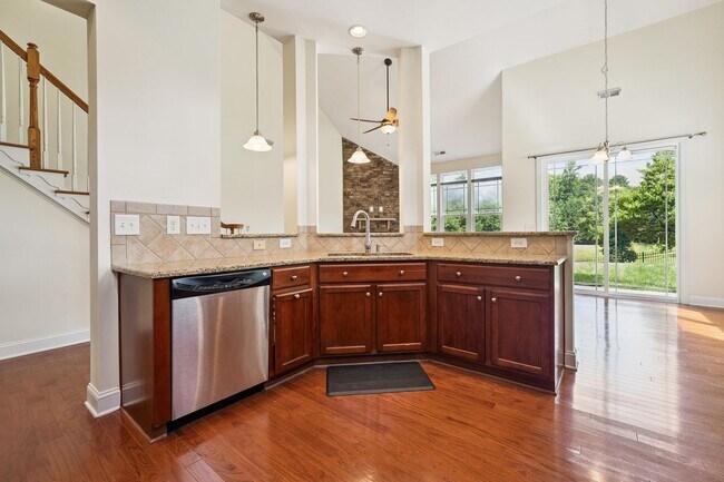 Building Photo - 2403 Teermark Ln