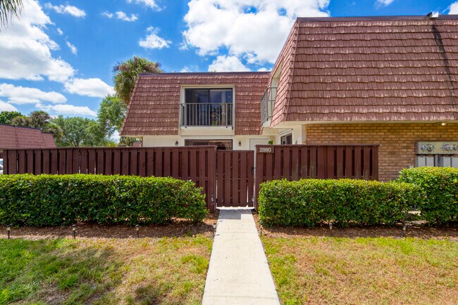Building Photo - 2980 SW Sunset Trace Cir