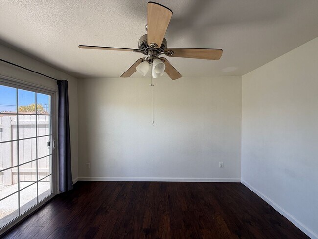 Building Photo - 1623 Point Lobos Ln