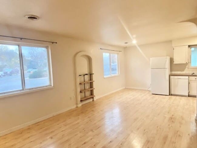 Building Photo - Cozy 2 Bed, 1 Bath, Attached Garage Home on a Large Corner Lot in FOCO