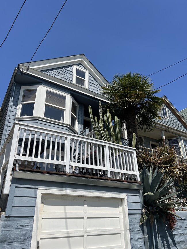 Primary Photo - 76 Latona St