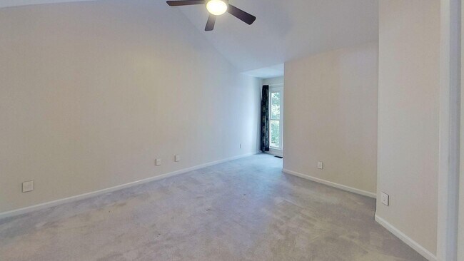 Building Photo - 3813 Carnegie Ln