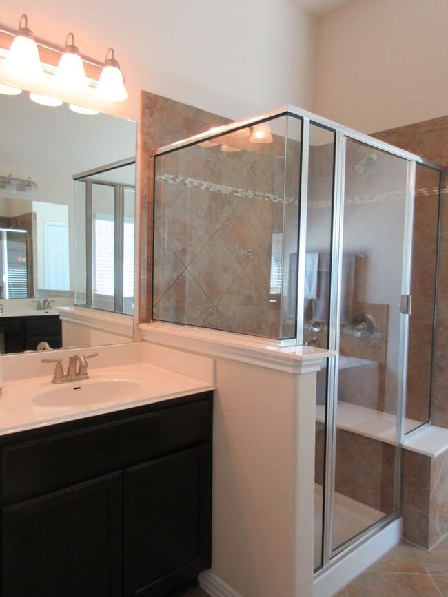 Building Photo - Four Bedroom Home in Round Rock - Paloma Lake