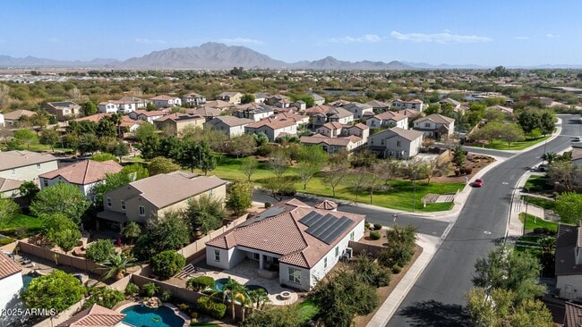 Building Photo - Stunning 4 bedroom, 3 bathroom home in the desirable community of Avian Trails!!