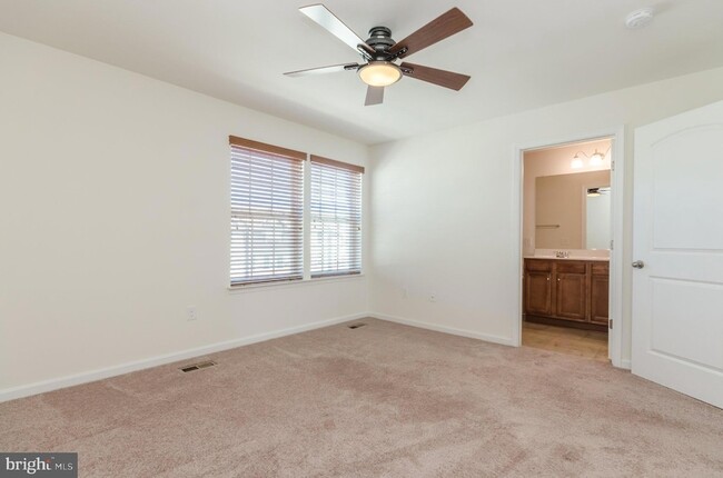 Building Photo - 172 Drexel Ct