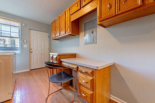 Building Photo - 524 N Ashland Ave