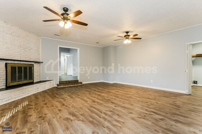 Building Photo - MOVE-IN READY! Great 3 Bed, 2 Bath Home in Sherwood