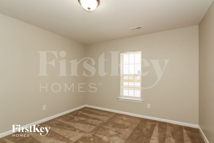 Building Photo - 202 Wolf Creek Ln