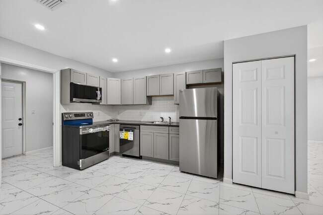Building Photo - 3255 Avenue J
