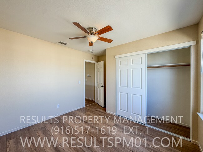 Building Photo - Make this Beautiful 4 Bedroom Your New Home