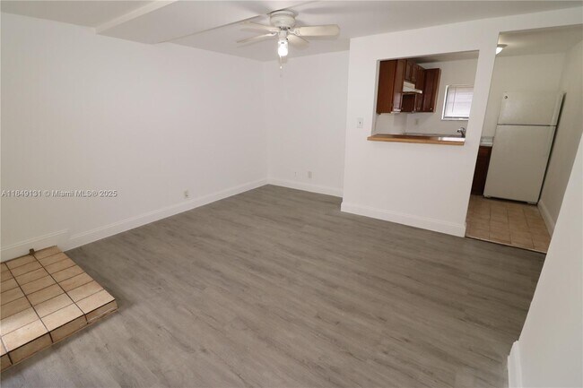 Building Photo - 1206 N 22nd Ave