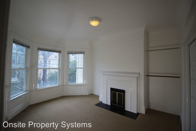 Building Photo - 3 br, 1.5 bath Apartment - 166 Carl Street