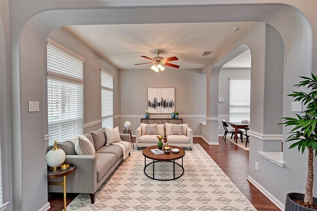 Building Photo - 2409 Shorebrook Dr