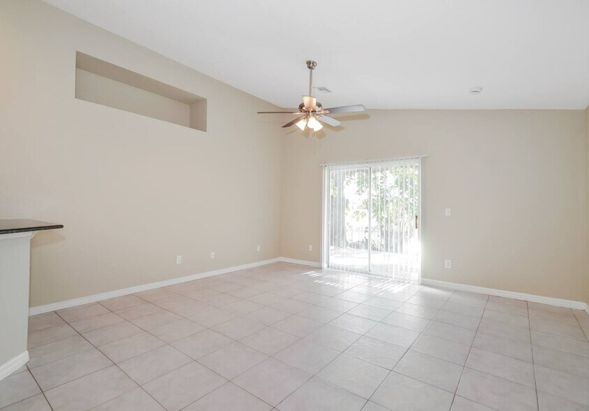 Building Photo - 9329 Jackson Ave