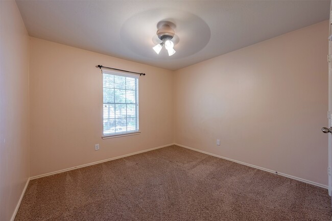 Building Photo - 20319 Sable Acre Ct