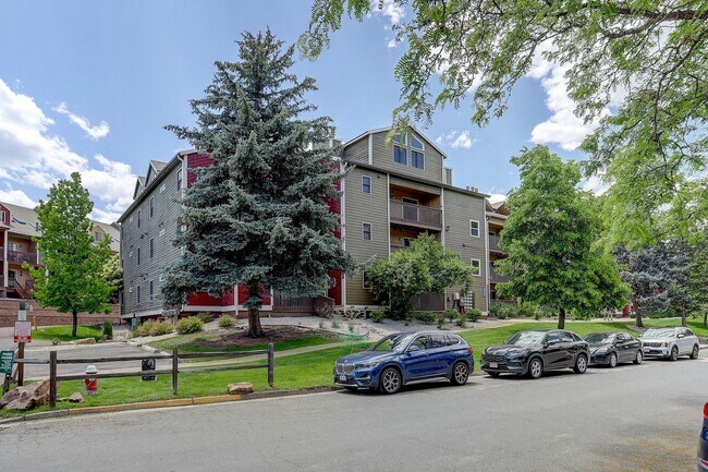 Building Photo - Modern 1BR | Prime Boulder + Gold Run Perks